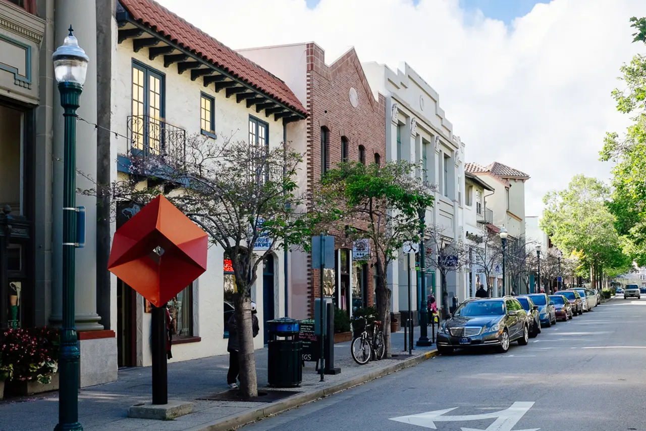 Downtown Santa Cruz street scene